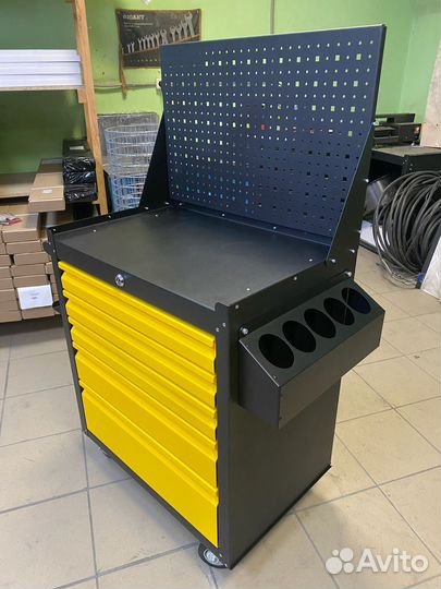 Тележка инструментальная
