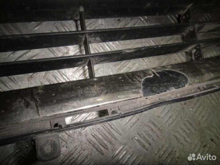 Решетка бампера Highlander (10-13) пер дефект б/у (арт. 5310248030)