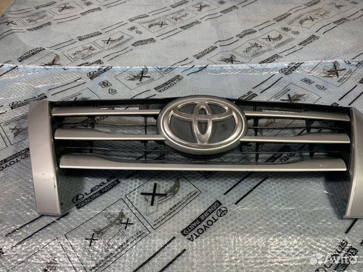 Решетка радиатора Toyota Fortuner 2015