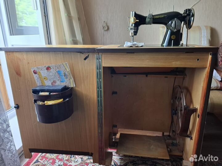 Машинка швейная СССР union с нужным приодом