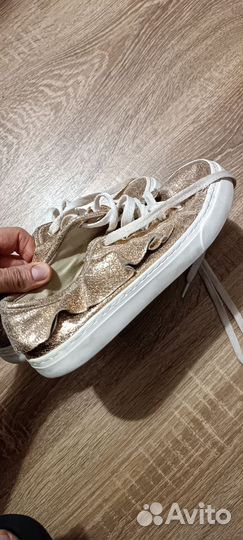 Золотые кеды