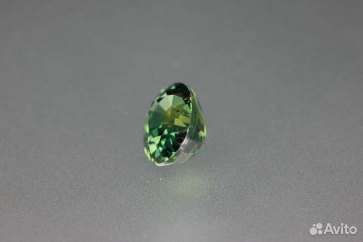 Зелёный негретый сапфир 1.01 ct