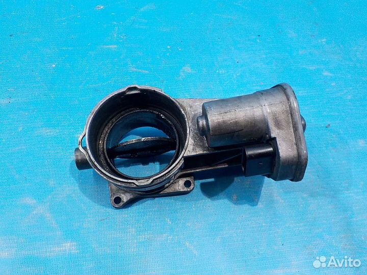 Дроссельная заслонка правая volkswagen Touareg 200