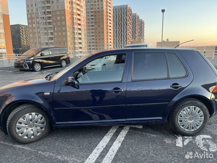 Volkswagen Golf 1.6 МТ, 2002, 250 000 км