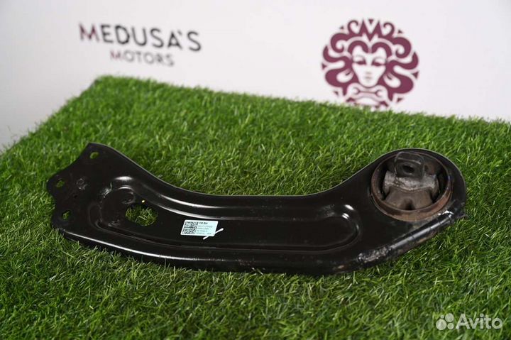 Рычаг подвески задний правый Hyundai Hyundai Santa