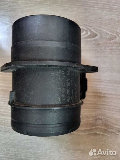 Расходомер воздуха (дмрв) Volkswagen Amarok 2011 031906461A