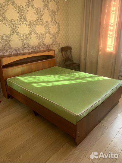 Спальный гарнитур