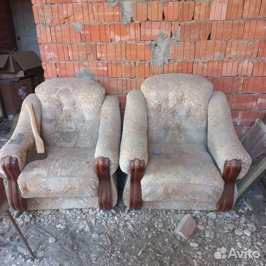 Буфеты и серванты