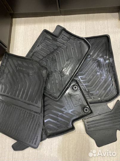 Автомобильные коврики Mitsubishi Outlander