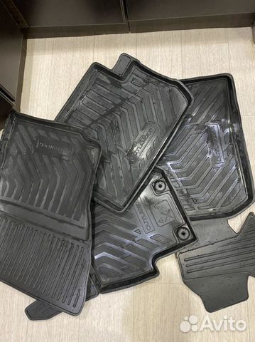 Автомобильные коврики Mitsubishi Outlander