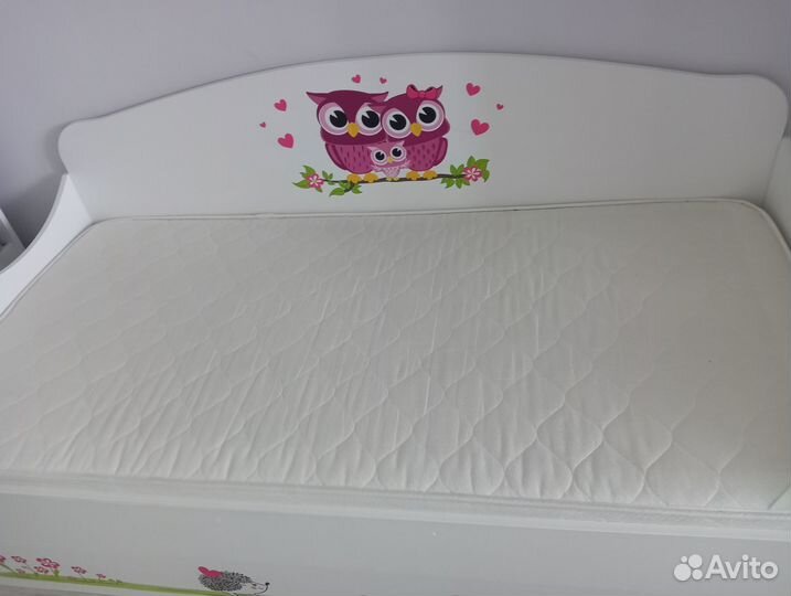 Кровать для девочки бу