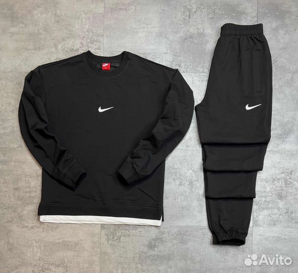 Костюм Nike