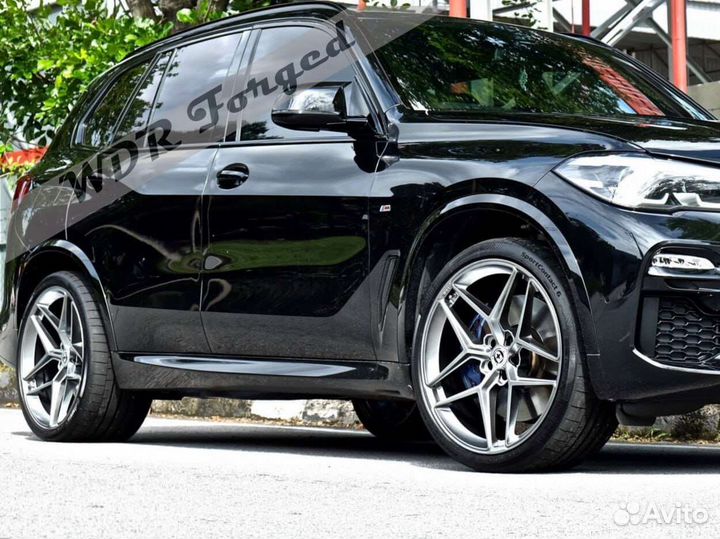 Кованые диски R22 на BMW