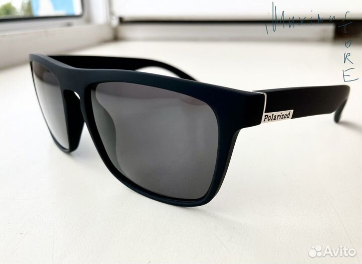 Поляризационные солнцезащитные очки чёрные