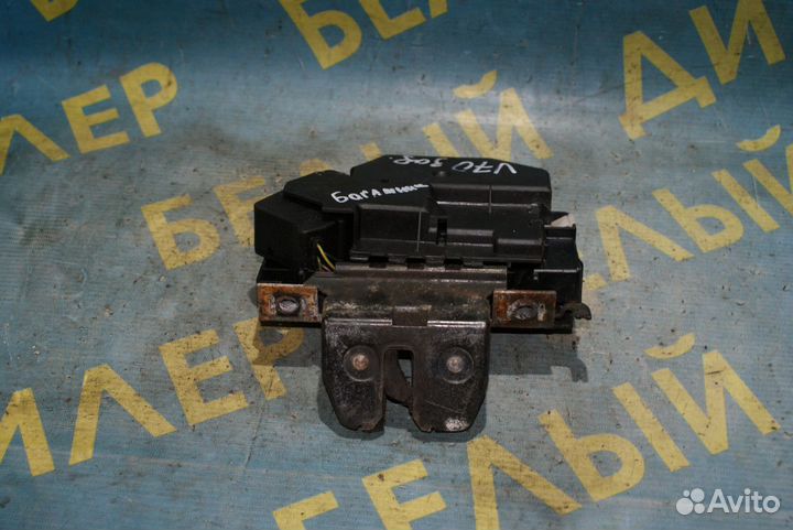 Замок крышки багажника Volvo V70