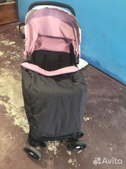 Прогулочная коляска