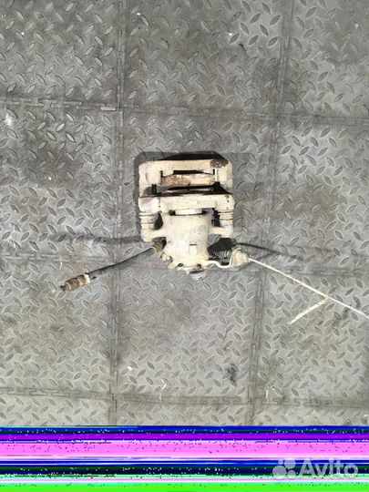 Суппорт задний левый