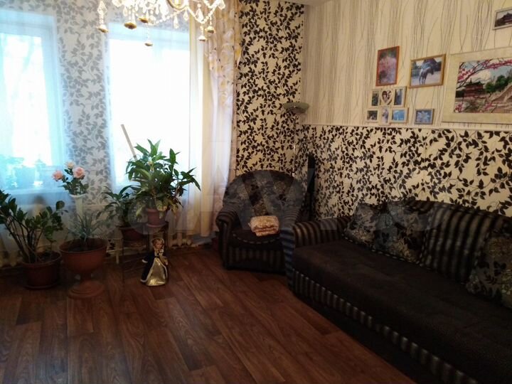 3-к. квартира, 82 м², 1/3 эт.