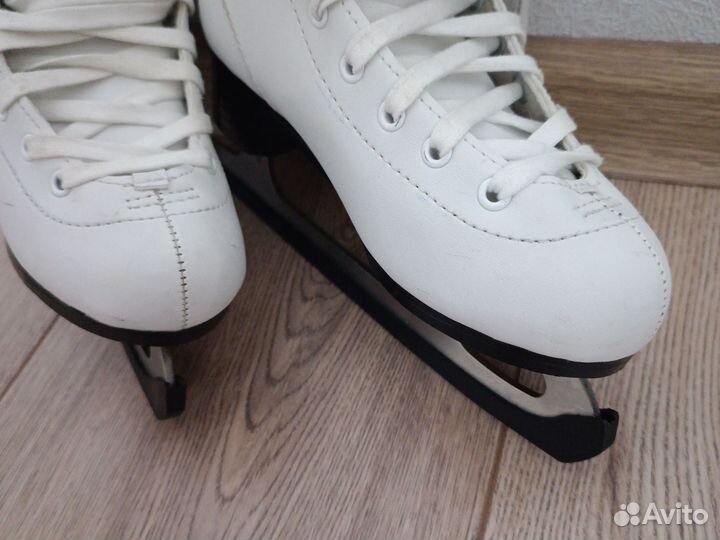 Коньки для девочки размер 31-32