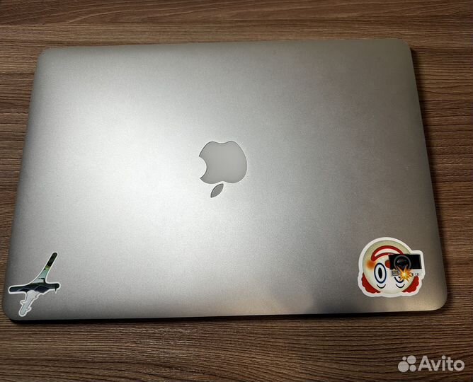 Apple macbook air 13 early 2015