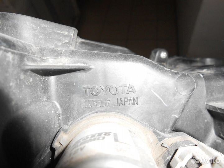 Фара левая Toyota Land Cruiser Prado 150