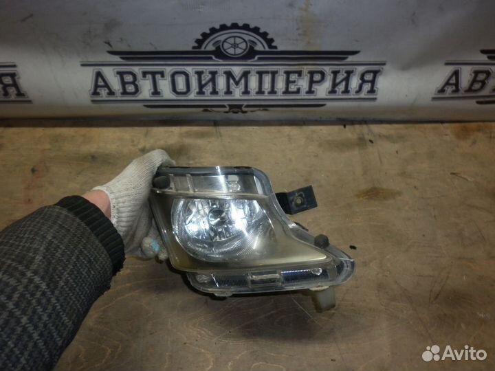 Фара противотуманная правая LS460 LS600 2006-2010