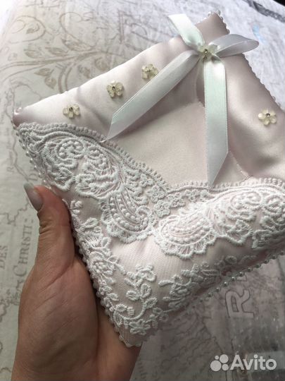 Футляр и подушечка для колец