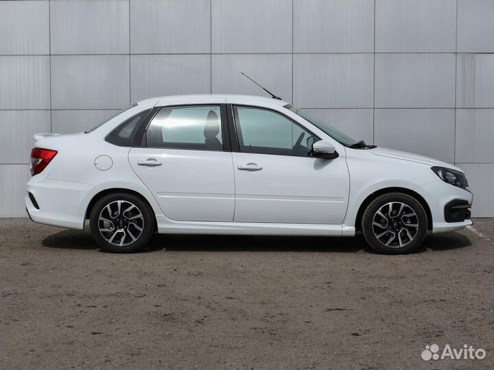 LADA Granta 1.6 МТ, 2023, 389 км