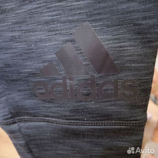 Спортивные штаны adidas 46-48