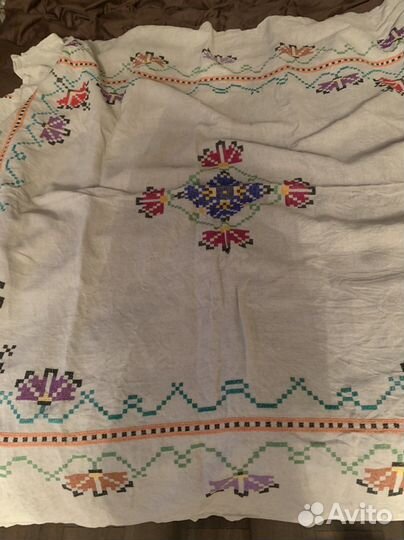 Сеатерть льняная, ручная вышивка размер 1600х1850
