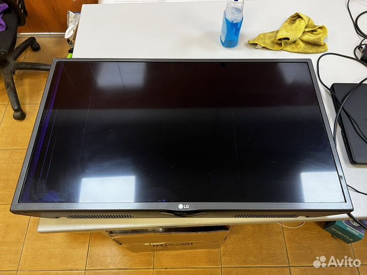 Телевизор LG 32 LH510U