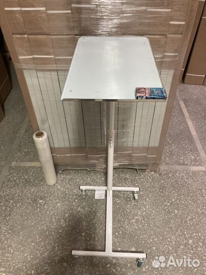 Столик процедурный