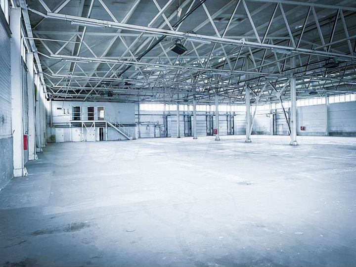 Автосервис, склад 2000 м²