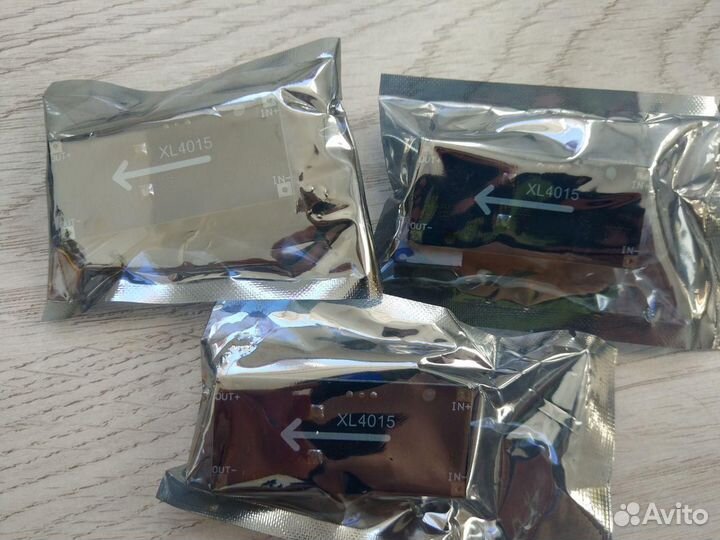 XL4015 понижающий DC-DC преобразователь