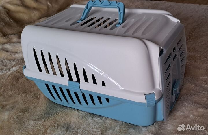 Переноска для кошек и собак