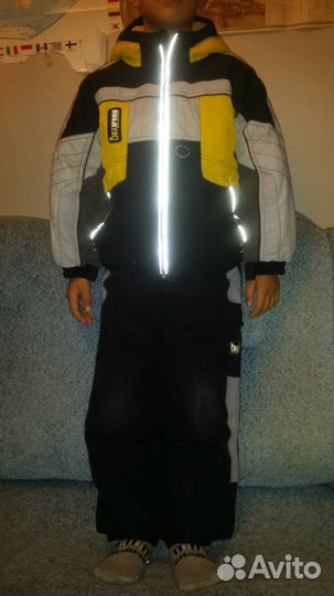 Зимний горнолыжный костюм