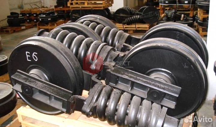 Колесо направляющее Hitachi ZX370MTH 9165848
