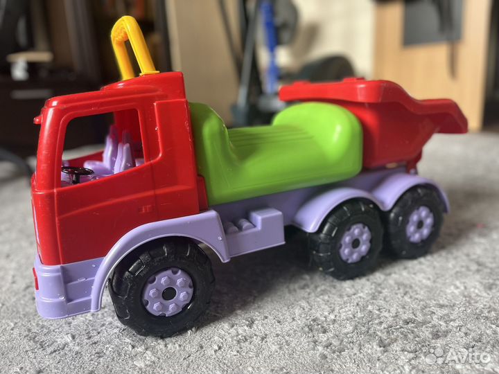 Автомобиль -каталка Премиум -2