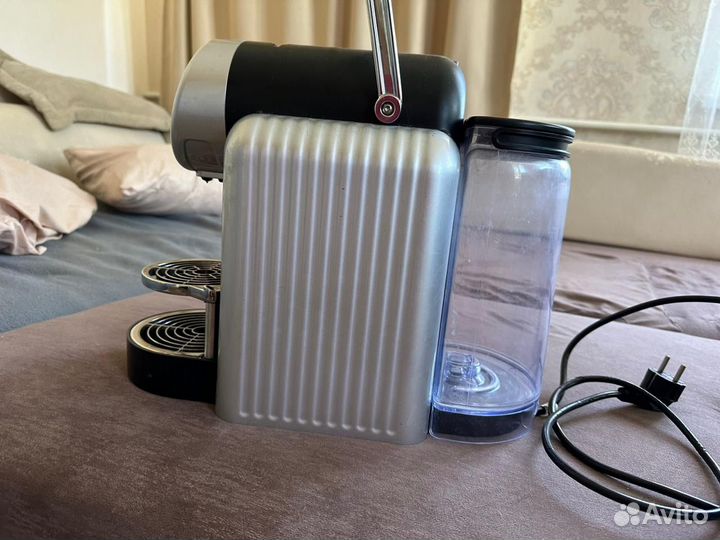 Кофемашина nespresso