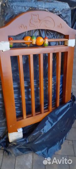 Детская кроватка деревянная
