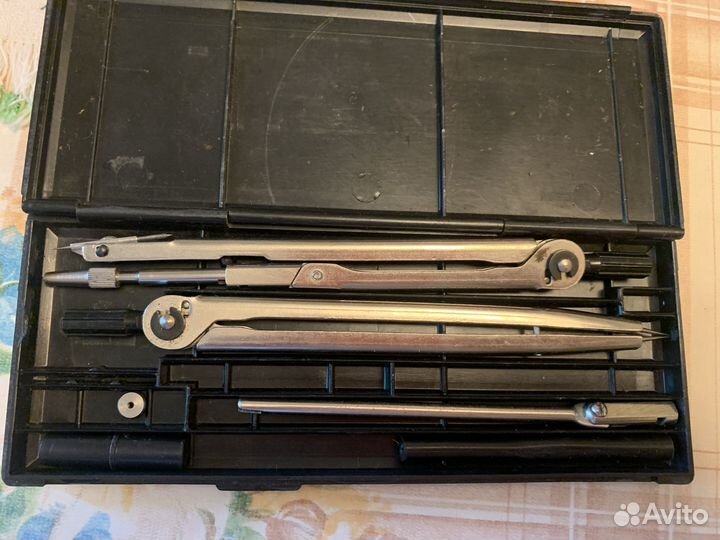 Готовальня СССР, перья, циркуль