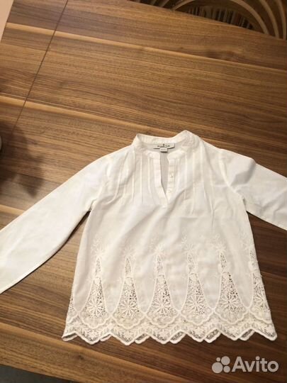 Фирменные, очень красивые блузки