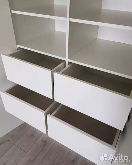 Современный шкаф