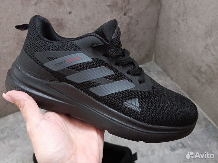 Кроссовки Adidas feather