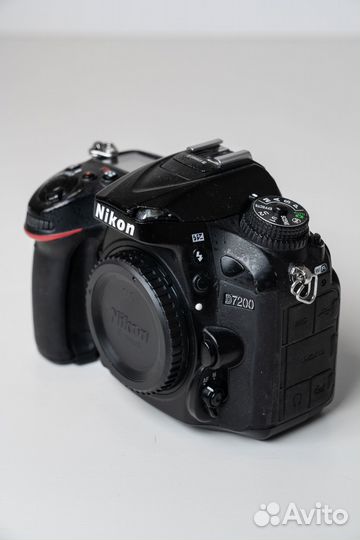 Зеркальный фотоаппарат Nikon D7200 body