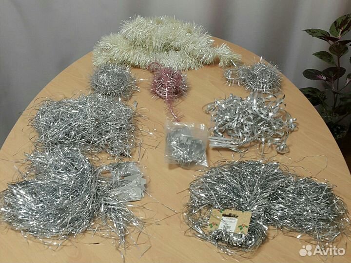 Елочные украшения