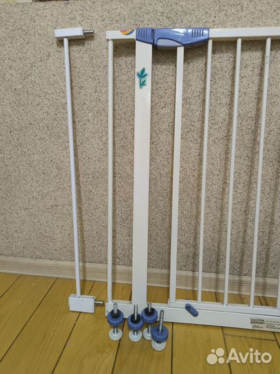 Ворота безопасности на лестницу для детей + секция