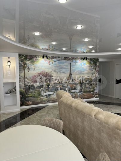 4-к. квартира, 102 м², 6/6 эт.