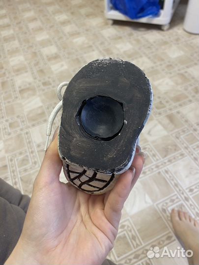 Копилка в виде ботинка