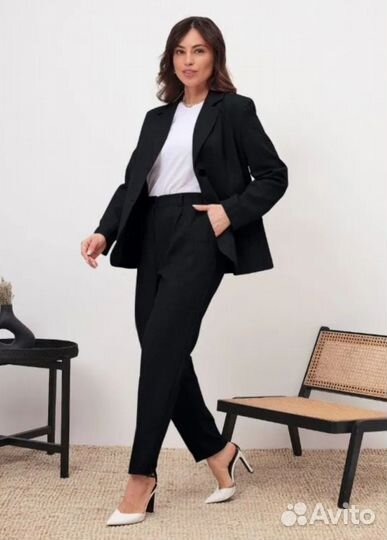 Брючный костюм женский 54 размер